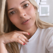 Helena_caro