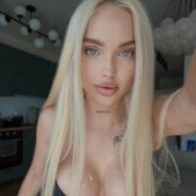 blonde_di