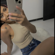 laurayourbabyy