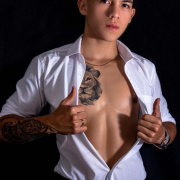 maxxx_hot