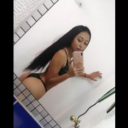 zoe_paris_