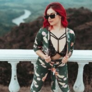 Hailee_Beer