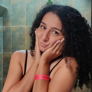 Layla_curls