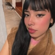 Laura_pink18