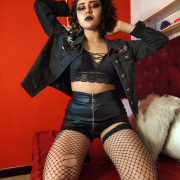 Violet_Roussel