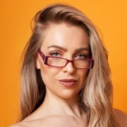 Tina_j_play