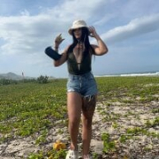 valerie_evannss
