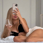 Lilly_Lowe