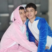 BEAUTIFUL_BOYS1