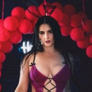 Georgina_Simons