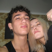 Leshaaaas