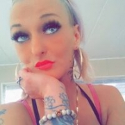 milfblondebae143