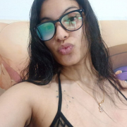 azahara_smith