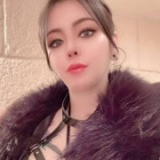 NINA_Queen_