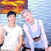 Skinny_guys_