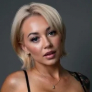 Chloeadamsxo