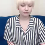 ella_blond