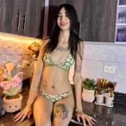 Petite_couplehot