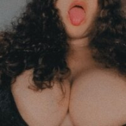 CurvyyBoobs_