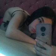 pretty_issa