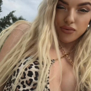 elsacharming