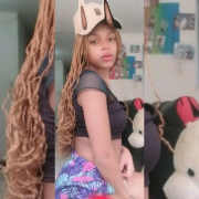 Alyson_black7