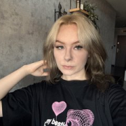 kissScarlet