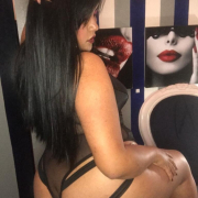 simonee_ellis