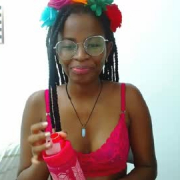 emma_curly