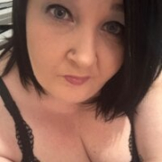 Curvy_Skye89X
