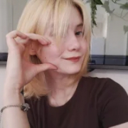 Emily_Miu