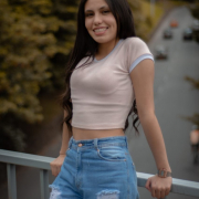 bella_jones11