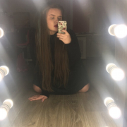 Molly_Holl