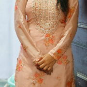 Anushka_-9