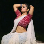 Sexy_suhaanii