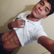 boyscouple_ditry