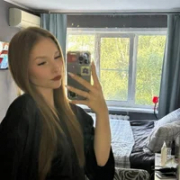 Kate_Wingurielle