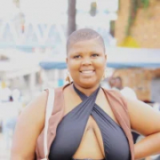CurvyDaisyy
