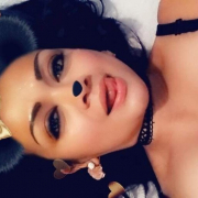 yeyi_hot