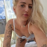Tiffy_Cox