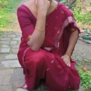 Cute-Kangna