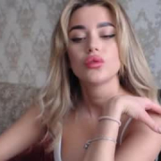 kiraabitch