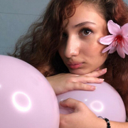 valeriaHot