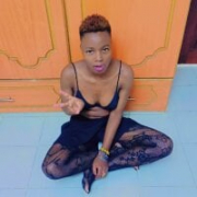 Petite_Queen18