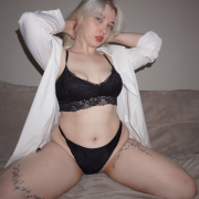 Cute_Sharloti