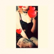 Roseyredlips