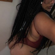 Arisha_curvy