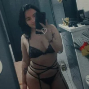 Mistress_Isis_slave_Mady