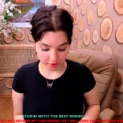 holly_blush