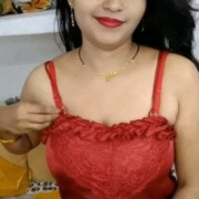 Hot_Pooja007